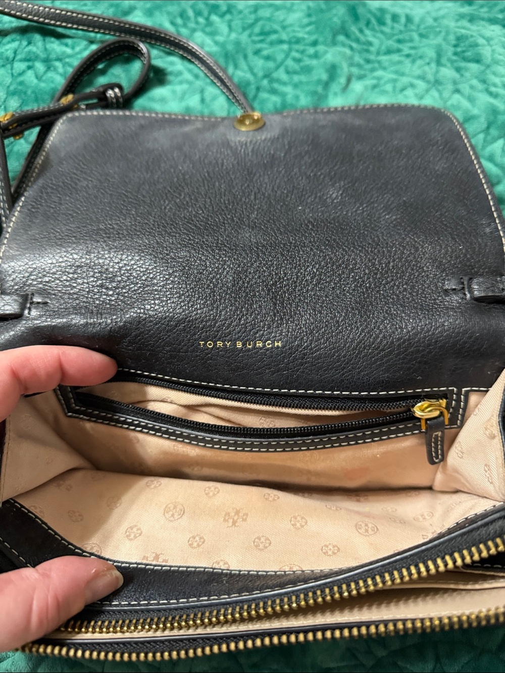 Tory Burch Black Leather Perforated Logo Crossbody - Picture 4 of 7